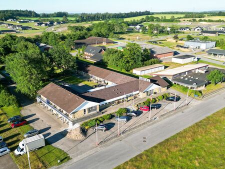 kontakt os på hotel falken